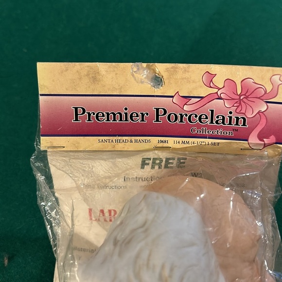 Premier porcelain Santa heads and arms two sizes new in packages no flaws - Picture 4 of 9
